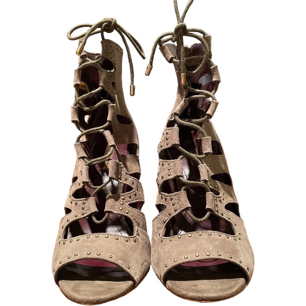 BCBG Generation studded green suede back zip cage style lace up stiletto’s. Sz8